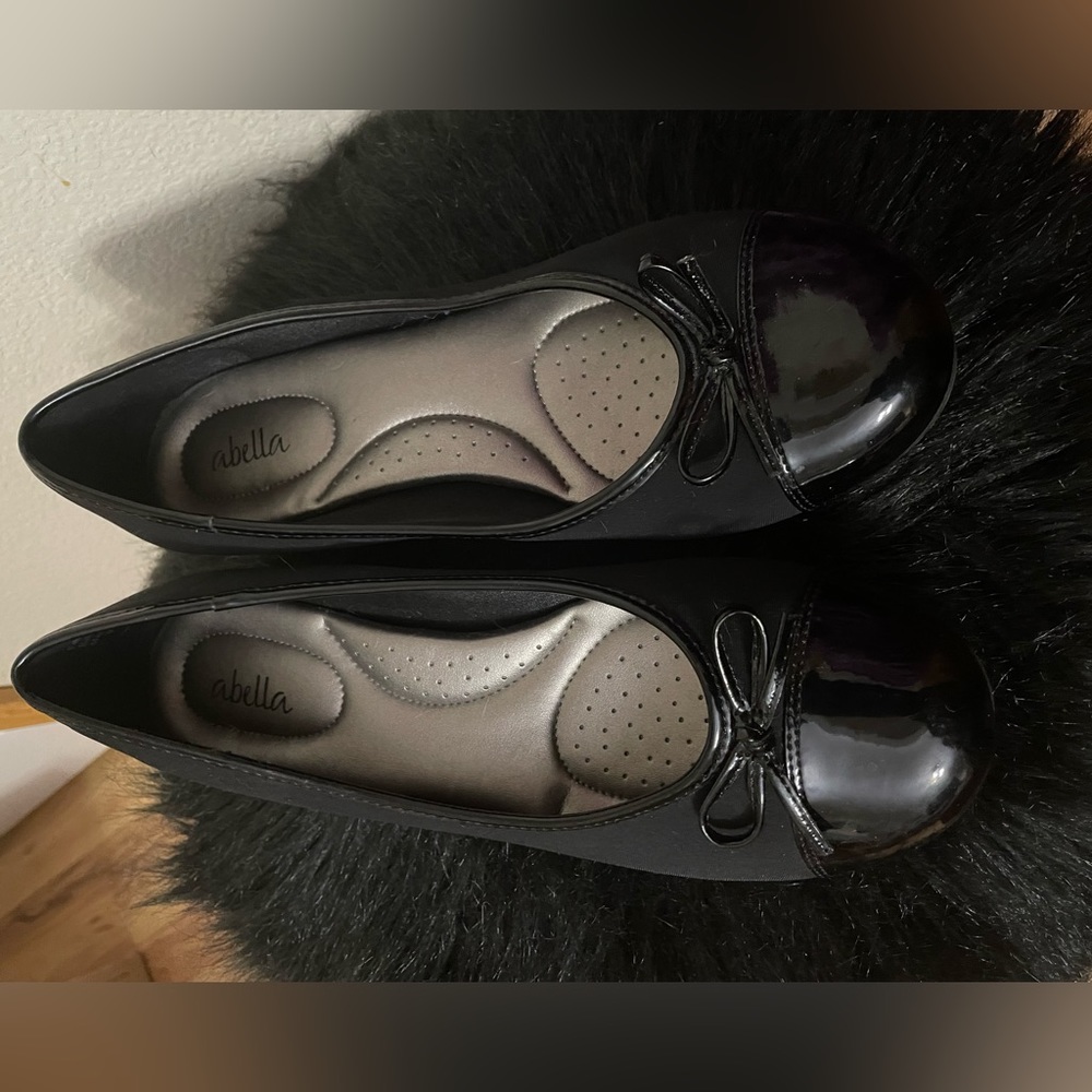 Flats size 9 black shoes